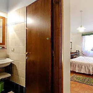 https://loasi-di-lombrici.it-tuscanyhotel.com