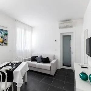 ** Apart Otel Giardino İtalya